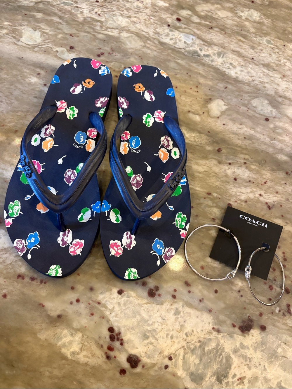COACH LOVER BUNDLE - Flip Flops + Earrings